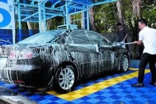 共享自助洗車風靡春城 幾元錢的便捷與思考